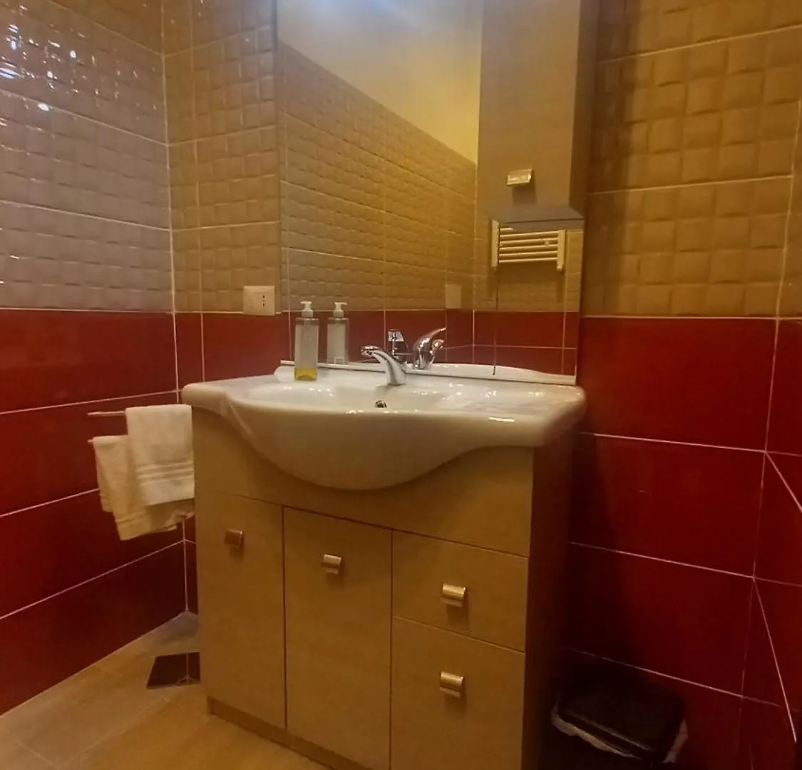 Roma Capitale B&B 0*, רומא
